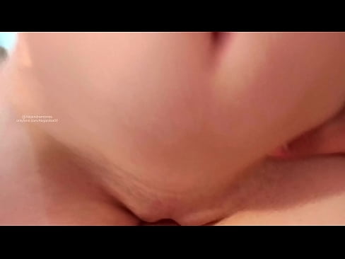 ❤️ Duke fjetur në dhomën e motrës sime dhe kështu u zgjova ️ Vetëm porno në sq.milf300com.ru ️❤