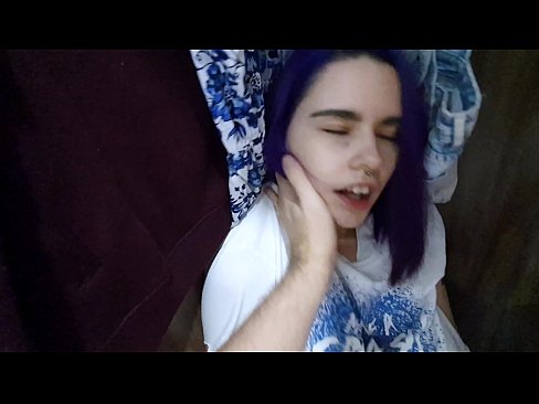 ❤️ Gjeta motrën time në dollap dhe e ndihmova të përfundonte ️ Vetëm porno në sq.milf300com.ru ️❤
